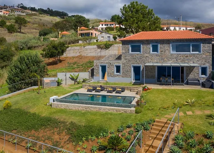 Flora - Nature & Tranquility - Heated Pool Optional Willa